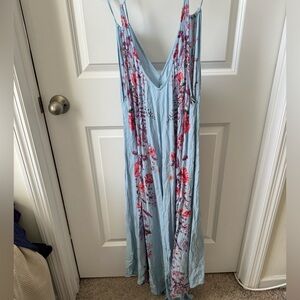 Free shipping - Free People Maxi dress- wore it to a wedding once.
